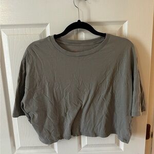 Colsie Women's Cropped Tee - Gray